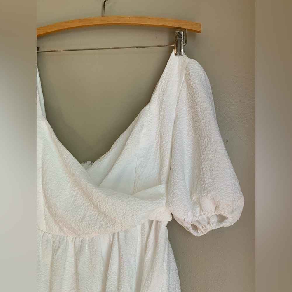 Lulus white crinkle dress mini graduation honeymoon beachy bridal puff sleeve - Picture 4 of 8